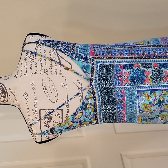 Umgee Dress with Lace underlay Hem - Picture 10 of 15